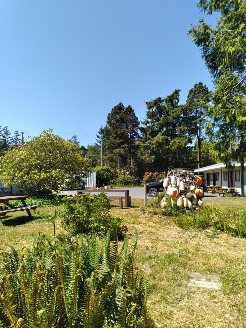 Dolphin Motel Tofino Exterior foto